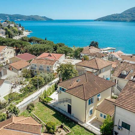Magnolia Apartments 2 Herceg Novi Kültér fotó
